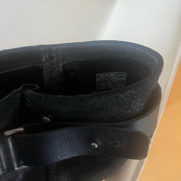 UGG suede riding boots size 9. Never worn - Picture 7 of 9